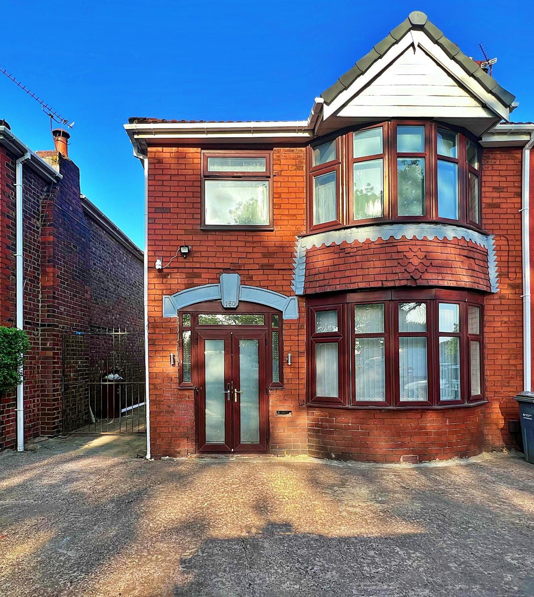 Full In Heywood Street Near Cheetham Hill