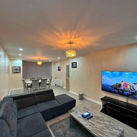 Full Home In Heywood Street Near Cheetham Hill Manchester Extérieur photo