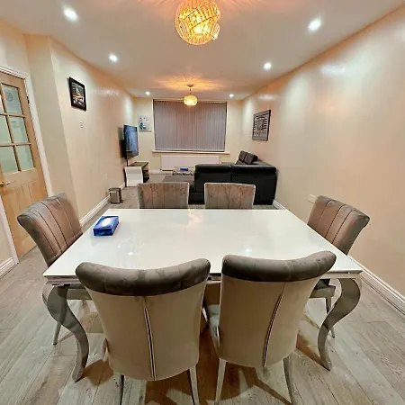 Full Home In Heywood Street Near Cheetham Hill Manchester Extérieur photo